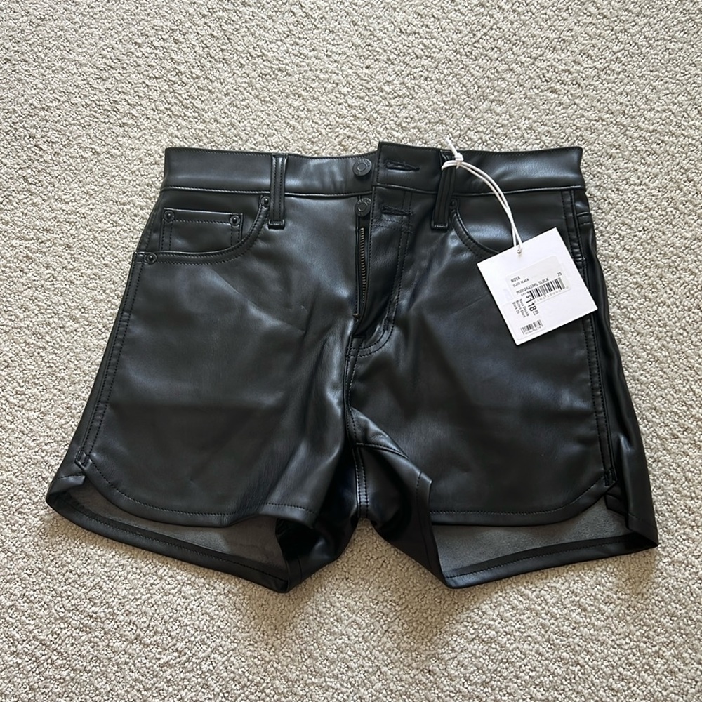 Pistola Nova leather shorts size 25